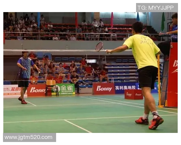 杭州羽毛球队盯防策略分析与比赛表现的得失总结